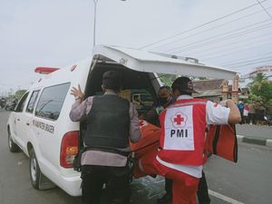 Tragis 2 Bocah di Sragen Jatuh dari Motor lalu Tewas Tertabrak Truk Tragis 2 Bocah di Sragen Jatuh dari Motor lalu Tewas Tertabrak Truk