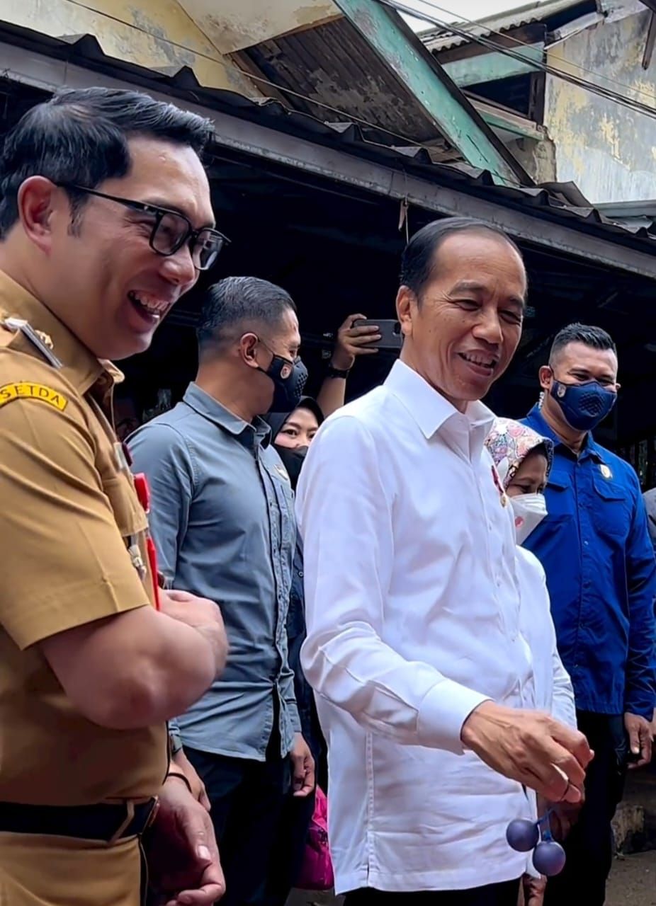 Jokowi dan Ridwan Kamil main nok-nok alias latto-latto