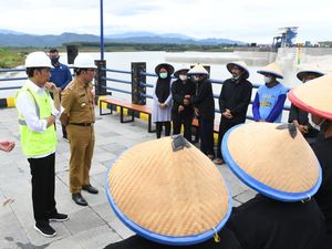 Petani Curhat ke Jokowi: Mindset Anak Muda Sekarang Kerja di Industri