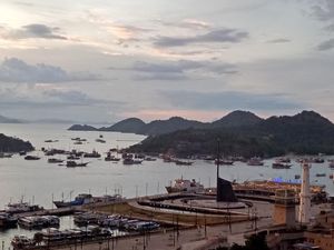 Retribusi Turis ke Labuan Bajo Rp 1,8 Miliar Lebih hingga Maret 2023 Retribusi Turis ke Labuan Bajo Rp 1,8 Miliar Lebih hingga Maret 2023