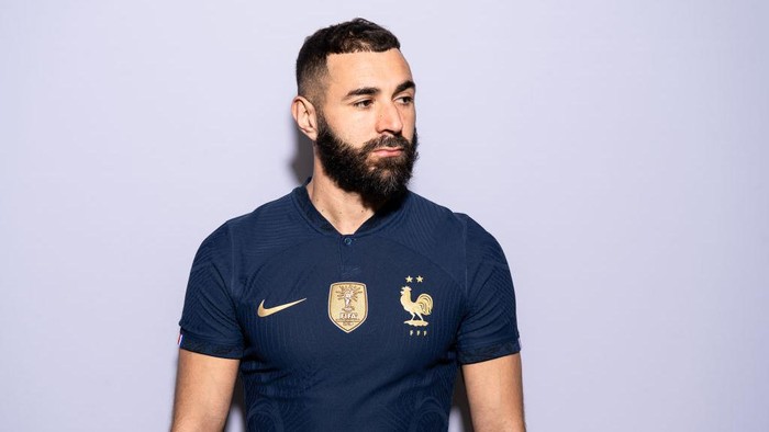 DOHA, QATAR - NOVEMBER 17: Karim Benzema of France poses during the official FIFA World Cup Qatar 2022 portrait session on November 17, 2022 in Doha, Qatar. (Photo by Michael Regan - FIFA/FIFA via Getty Images)
