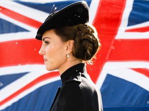 Inspirasi Gaya Rambut ala Kate Middleton untuk Natal, Simpel & Elegan!