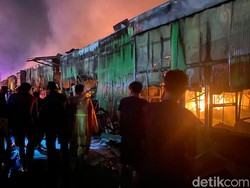 Kebakaran Pasar Sentral Makassar Mulai Padam di Bagian Depan