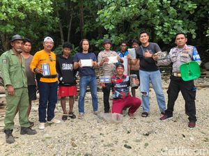 8 Bungkus Kokain Tak Bertuan Ditemukan Warga di Hutan Anambas 8 Bungkus Kokain Tak Bertuan Ditemukan Warga di Hutan Anambas