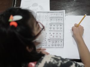 125 Kosakata Bahasa Jawa Sehari-hari Lengkap dengan Artinya