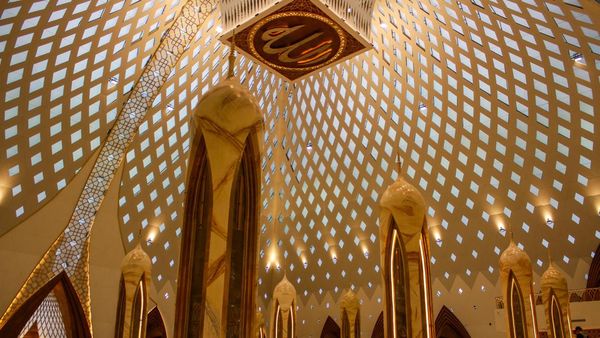 12 Masjid Sentuhan Tangan Ridwan Kamil yang Estetik