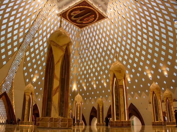 12 Masjid Sentuhan Tangan Ridwan Kamil yang Estetik