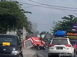 Kronologi Mobil Damkar Labura Terbalik di Asahan, 3 Petugas Terluka