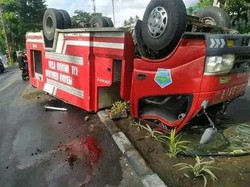 Polisi Selidiki Penyebab Mobil Damkar Minut Kecelakaan saat ke TKP Kebakaran