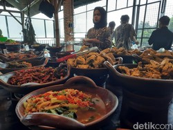 Ada Warung Sunda di Sentul, Bisa Makan Enak Bonus View Hijau