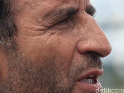 Blak-blakan Luis Milla soal Skuad Persib Saat Ini