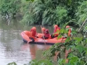Terpeleset Saat Petik Buah, Remaja Bogor Hilang Tenggelam di Danau Saminten Terpeleset Saat Petik Buah, Remaja Bogor Hilang Tenggelam di Danau Saminten