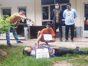 Rekonstruksi Mahasiswa Sumsel Dibunuh-Dibakar, Pelaku Jalani 25 Adegan Rekonstruksi Mahasiswa Sumsel Dibunuh-Dibakar, Pelaku Jalani 25 Adegan