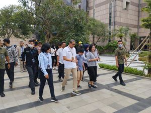 Sandiaga Kunjungi TMII, Cek Kesiapan Jelang Libur Tahun Baru