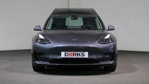 Wujud Mobil Jenazah Tanpa Knalpot dari Tesla Model 3