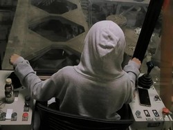 Penyebab Nirwana Selle Gagal Dievakuasi dari Crane saat Kebakaran PT GNI