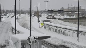 Bandara di Buffalo AS Tutup Gegara Tertimbun Salju