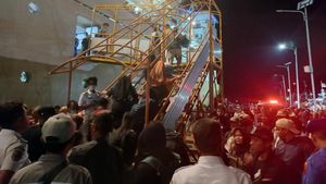 356 Wisatawan yang Terjebak di Karimunjawa Dievakuasi