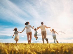 Hari Keluarga Sedunia 1 Januari: Sejarah dan Cara Memperingati