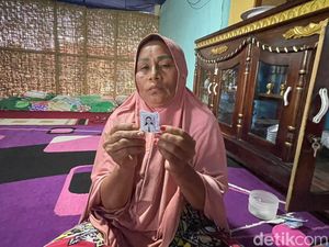 Ibu Nirwana Selle Tak Kuasa Lihat Putrinya, Hanya Meratapi Kantong Jenazah Ibu Nirwana Selle Tak Kuasa Lihat Putrinya, Hanya Meratapi Kantong Jenazah