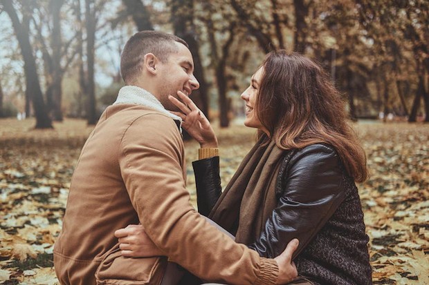 Insecure Saat Berjauhan dengan Pasangan/ Foto: Freepik/fxquadro Insecure Saat Berjauhan dengan Pasangan/ Foto: Freepik/fxquadro