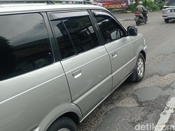 Banyak Jalan Rusak di Bandung, Pemkot Dorong Warga Lapor