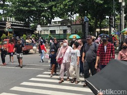 Sultan soal Macet di Jogja Saat Libur Nataru: Jangan Ngeluh, Dilakoni Saja