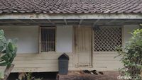 Potret Interior 6 Rumah di Kampung Pulo yang Disakralkan di Garut