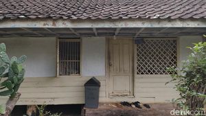Potret Interior 6 Rumah di Kampung Pulo yang Disakralkan di Garut