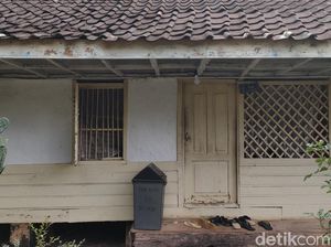 Potret Interior 6 Rumah di Kampung Pulo yang Disakralkan di Garut Potret Interior 6 Rumah di Kampung Pulo yang Disakralkan di Garut
