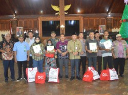 Cuaca Buruk, 88 Keluarga Asal Karimunjawa Masih Tertahan di Jepara