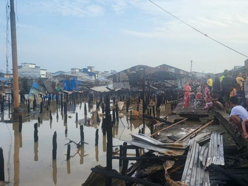 22 Rumah di Riau Terbakar, Diduga Gegara Monyet Main di Kabel Listrik