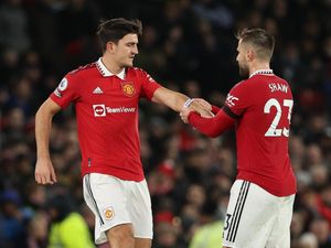 Ada Maguire, Ten Hag kok Pilih Luke Shaw Jadi Bek Tengah MU?