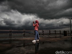 BMKG Ingatkan Potensi Hujan Lebat-Angin Kencang di Sumsel Selama Sepekan