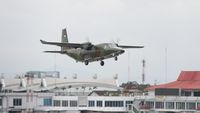 Mulusss.. Pesawat Bikinan PTDI Mendarat di Hanggar TNI AU