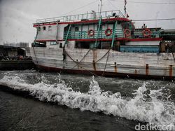 Ada Fase Super New Moon, Pesisir DKI Harap Waspada Rob hingga 19 Februari
