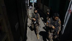 Pasukan Militer Kepung El Salvador Siap Berantas Geng Kriminal