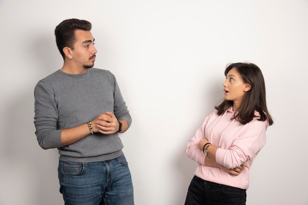 Pria Memiliki Hak Istimewa Untuk Mengungkapkan Pendapatnya Meskipun Hal Tersebut Dapat Bertentangan dengan Kepentingan Individu yang Lain.