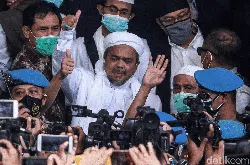 Berita dan Informasi Peristiwa Politik Terkini