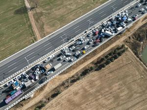 Kabut di Jalanan China Berujung Tabrakan Beruntun Maut