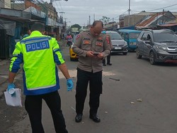 Remaja Bonceng 3 Naik Motor Tergelincir di Bogor, 1 Tewas Terlindas Truk
