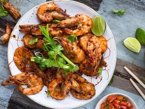 Resep Udang Bakar Bumbu Asam Jawa yang Segar Bumbunya Resep Udang Bakar Bumbu Asam Jawa yang Segar Bumbunya