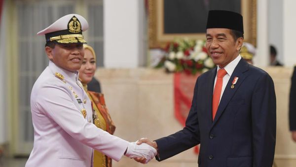 Senyum Sumringah Laksamana TNI M Ali Usai Dilantik Jadi KSAL