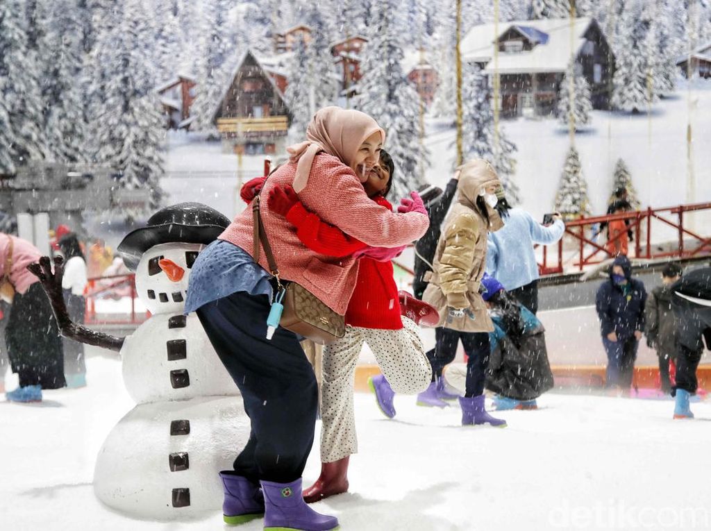 Asyik! Libur Nataru di Trans Snow World Bekasi Banyak Diskon dan Bonus
