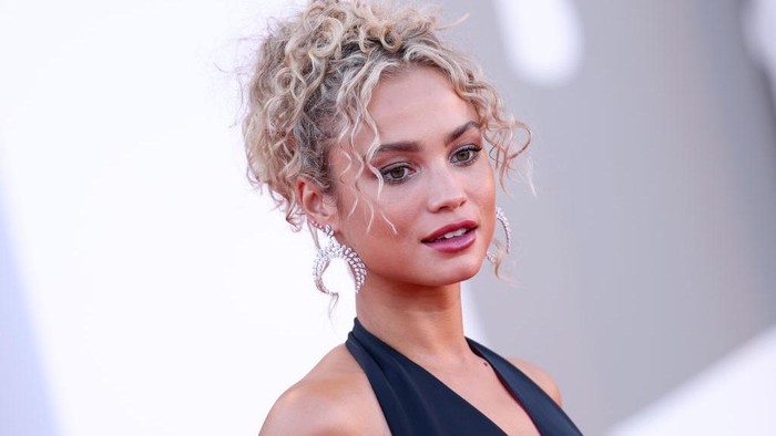 Stephanie Rose Bertram VENICE, ITALY - SEPTEMBER 02: Rose Bertram attends the