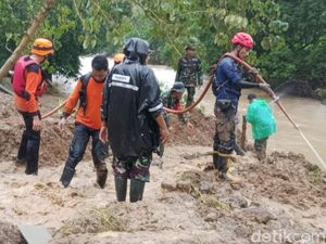 5 Korban Longsor di Camba Maros Belum Ditemukan, Pencarian Dilanjutkan Besok 5 Korban Longsor di Camba Maros Belum Ditemukan, Pencarian Dilanjutkan Besok