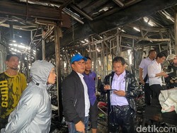 Kebakaran Pasar Sentral Makassar Hanguskan 931 Kios, Danny Bahas Rekonstruksi