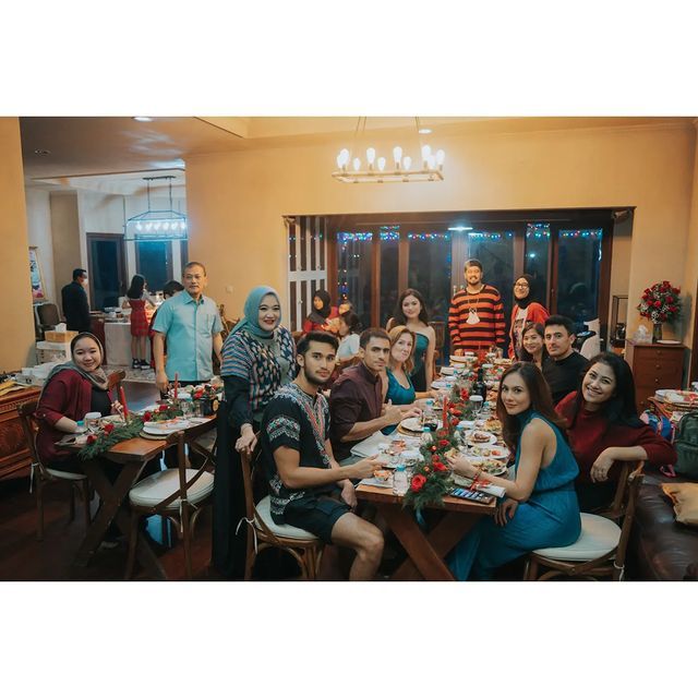 Wulan Guritno dan Sabda Ahessa