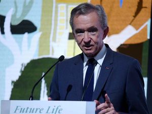 Geser Elon Musk, Bos Louis Vuitton Jadi Orang Terkaya di Dunia (Lagi)