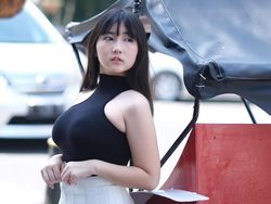 Dea Marella Ingin Jadi Cosplayer Sampai Nenek-nenek